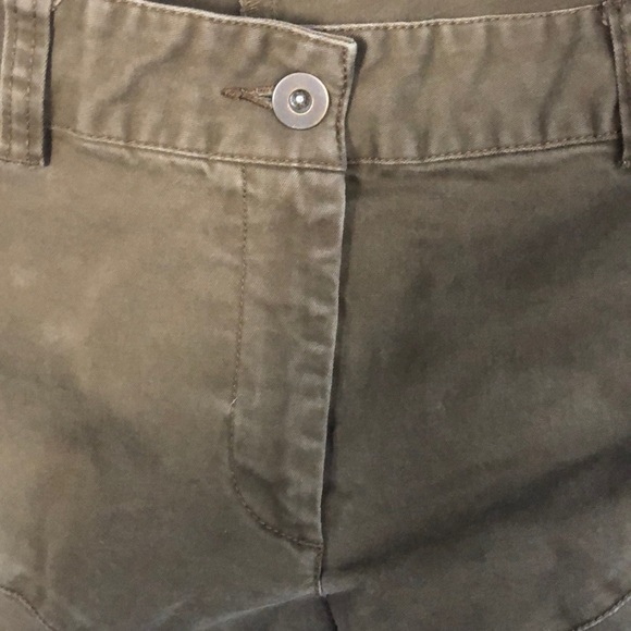 LLBean Signature Army green pants size 4 - Picture 4 of 6